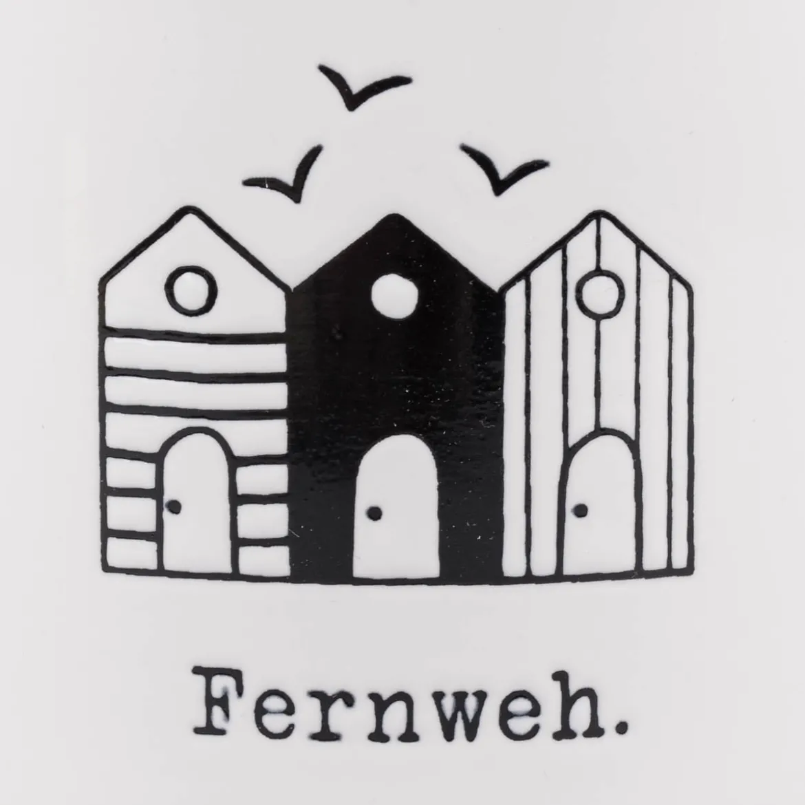 Tasse Vintage aus Keramik in Emaille-Optik Maritim Fernweh weiß schwarz 400ml von Grafik Werkstatt