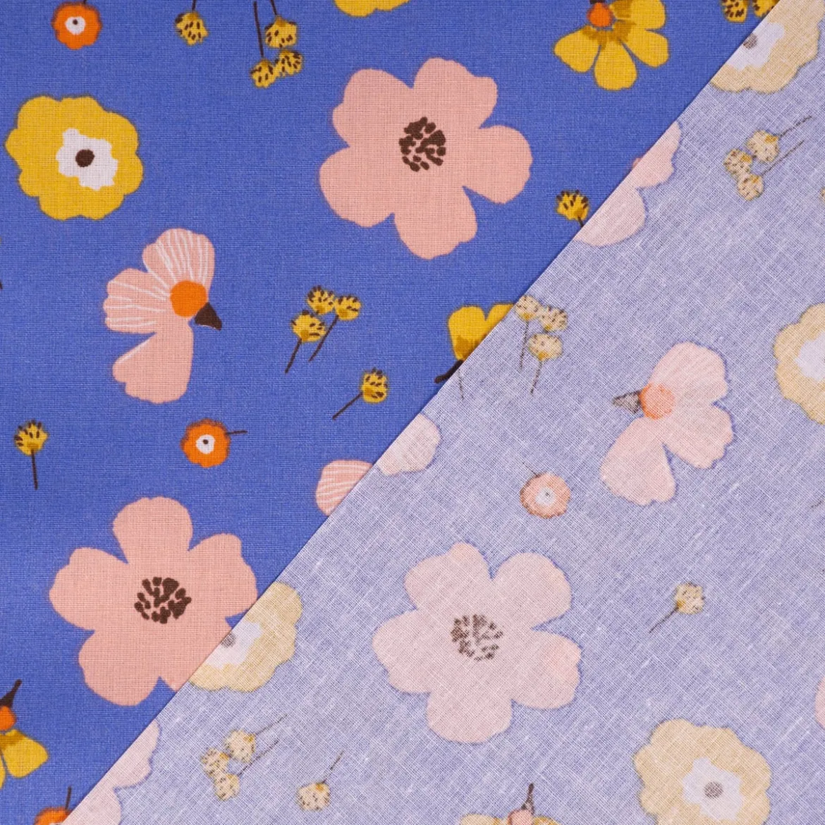 Tischdecke abwaschbar Enduit Jela Blüten blau div. Größen von SCHÖNER LEBEN.