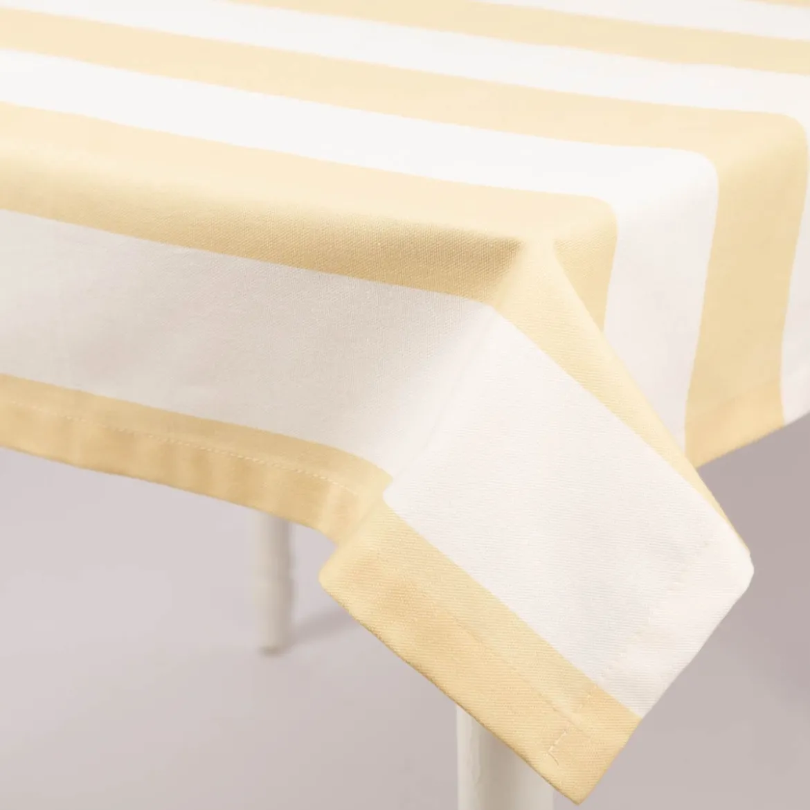 Tischdecke aus Baumwolle mit Streifen Vanille Ecru von SCHÖNER LEBEN. – handgenäht & auf Maß
