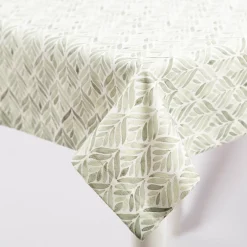 Tischdecke aus Baumwolle mit Aquarell Ornamenten in Weiß und Grün in versch. Größen von SCHÖNER LEBEN.