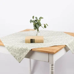 Tischdecke aus Baumwolle mit Aquarell Ornamenten in Weiß und Grün in versch. Größen von SCHÖNER LEBEN.