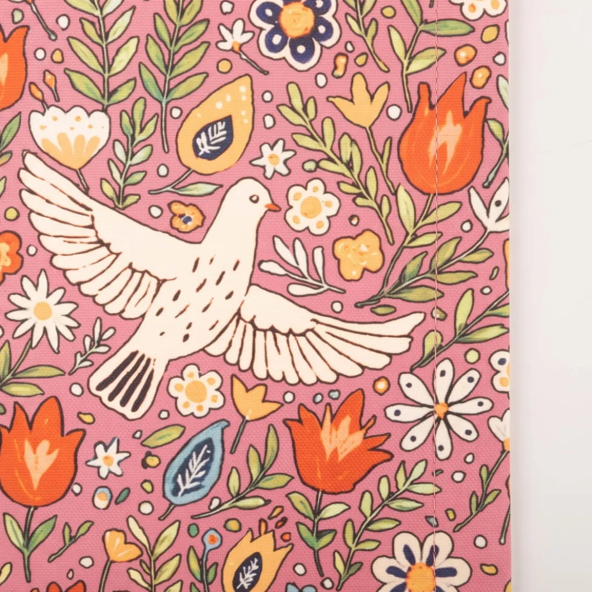 Tischdecke aus Baumwolle mit Blumen und Tauben rosa bunt von SCHÖNER LEBEN. – handgenäht & auf Maß