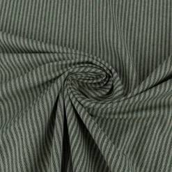 Tischdecke aus Dobbystoff mit schmalen Streifen grün beige in versch. Größen von SCHÖNER LEBEN.
