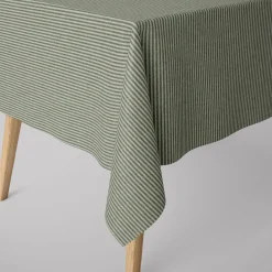 Tischdecke aus Dobbystoff mit schmalen Streifen grün beige in versch. Größen von SCHÖNER LEBEN.
