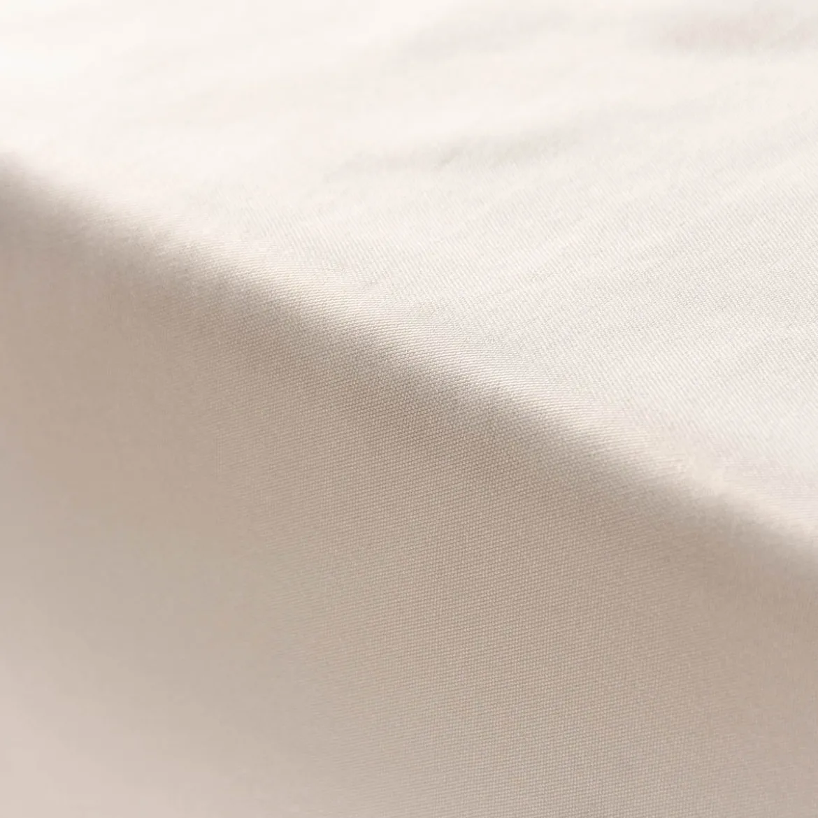 Tischdecke fleckabweisend und abwaschbar einfarbig weiß 140x240cm