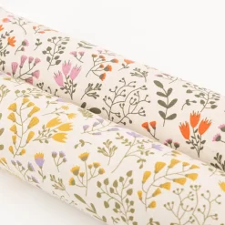 Tischdeckenstoff abwaschbar Canvas beschichtet Blumen Blätter natur lila gelb grün 1,48m Breite