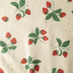 Tischdecke Strawberry Happy Fruit Erdbeeren vanille rot grün in versch. Größen von SCHÖNER LEBEN.