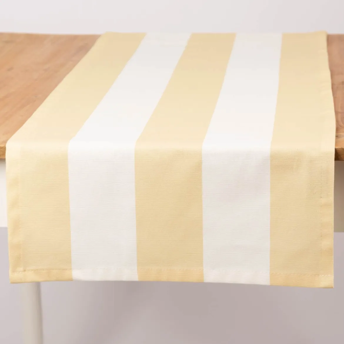 Tischläufer aus Baumwolle mit Streifen Vanille Ecru 40x160cm von SCHÖNER LEBEN.