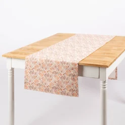 Tischläufer aus Baumwolle mit Aquarell Ornamenten weiß terracotta 40x160cm von SCHÖNER LEBEN.