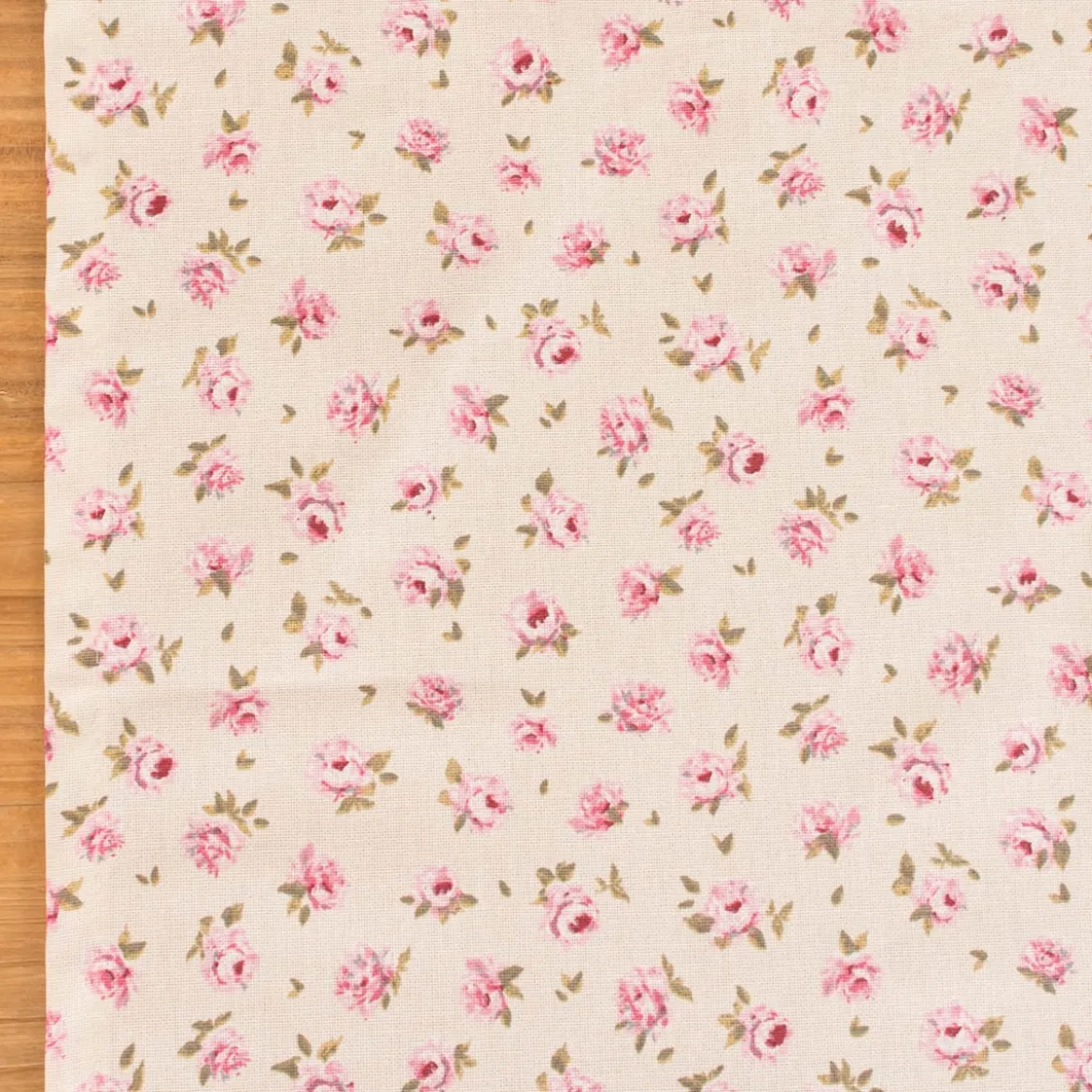 Tischläufer Classic Little Rose Rosenblüten ecru rosa 40x160cm von SCHÖNER LEBEN.