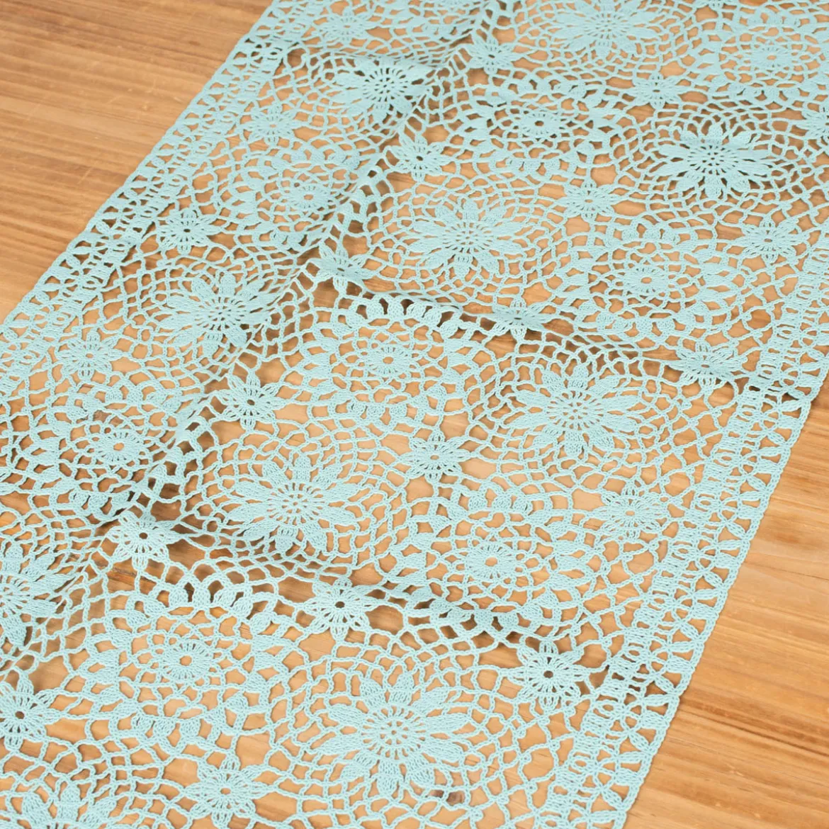 Tischläufer Häkelspitze Amira türkis aus wetterfestem Vinyl 40x150cm