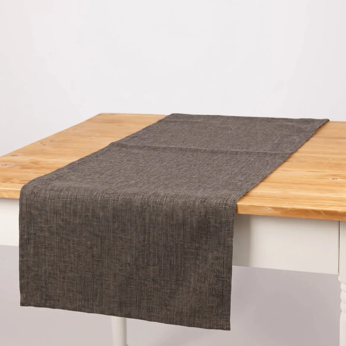 Tischläufer Outdoor Olefina mit Fleckschutz uni Struktur dunkelgrau-braun meliert 40x160cm von SCHÖNER LEBEN.