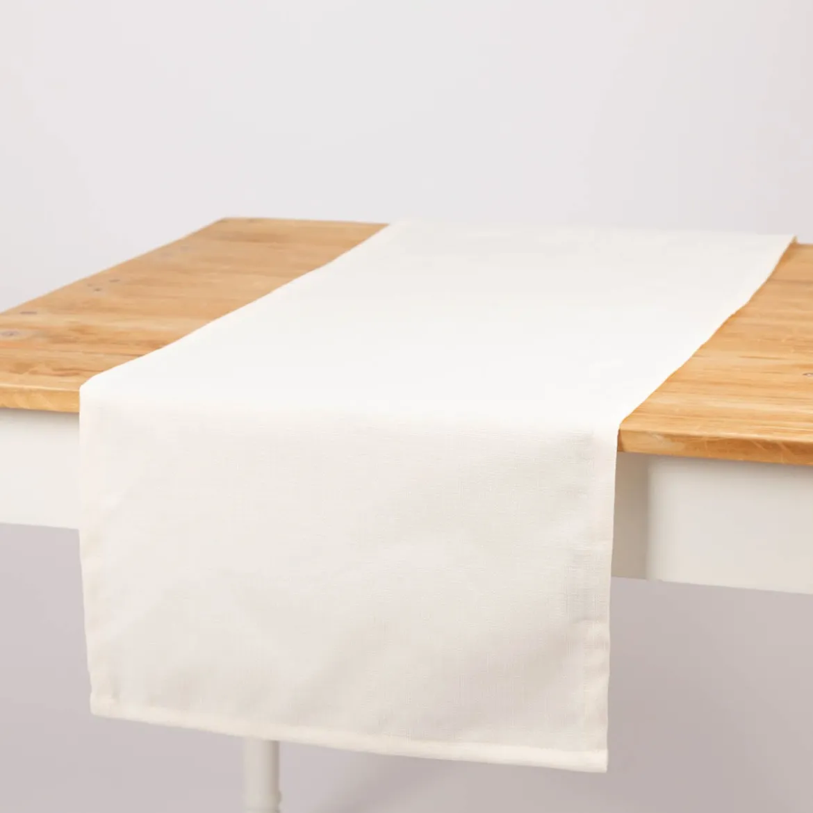 Tischläufer Outdoor Olefina mit Fleckschutz uni Struktur ecru weiß 40x160cm von SCHÖNER LEBEN.