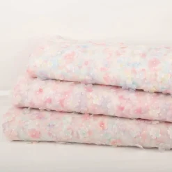 Tüllstoff 3D Blüten mit Perlen weiß flieder mint rosa 1,4m Breite