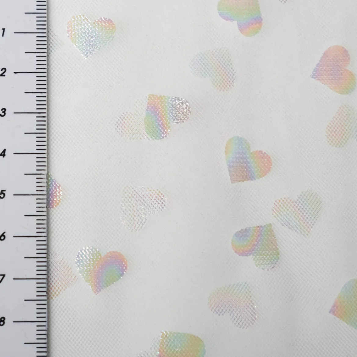 Tüllstoff Softtüll Rainbow Hearts Foliendruck Gitzerherzchen offweiß 1,50m Breite