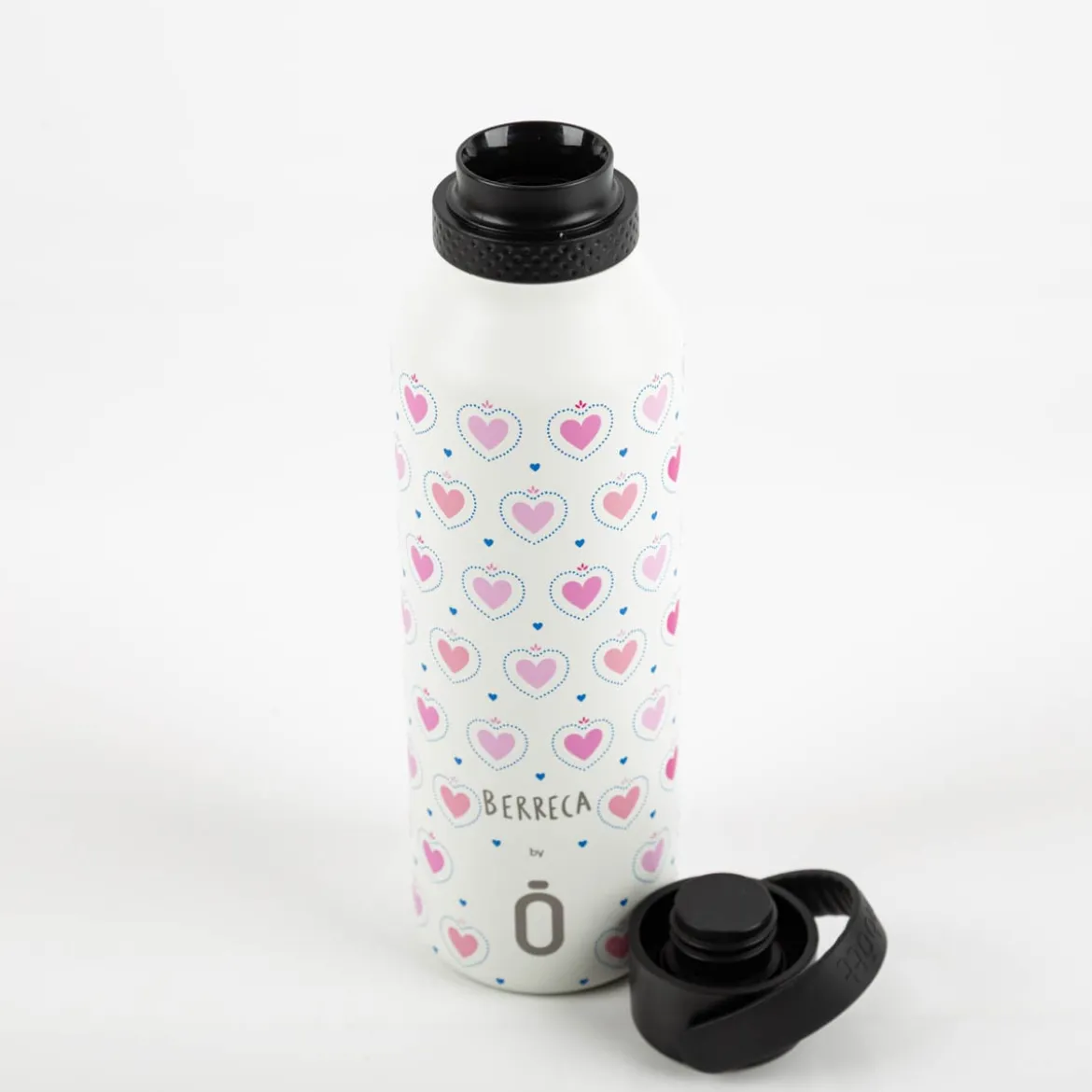 Trinkflasche Berreca Hearts Cream von Runbott 600ml - geschmacksneutral, BPA-frei und auslaufsicher