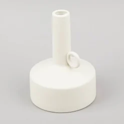 Vase aus Porzellan mit Henkel creme 14x19cm