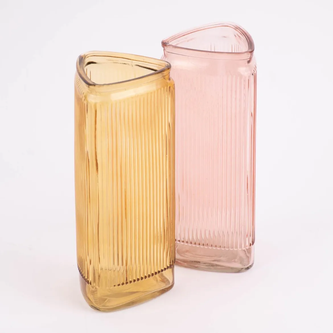 Vase Dekovase Glas dreieckig mit Rillen gelb 10,5x20cm