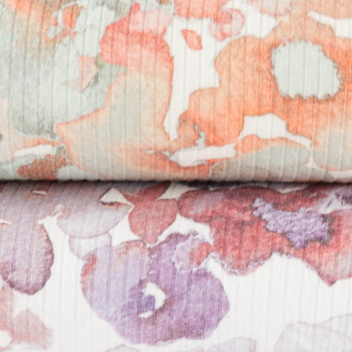 Viskosejersey Rippjersey Digitaldruck Flowers Aquarell Blumen abstrakt ecru violett 1,2m Breite