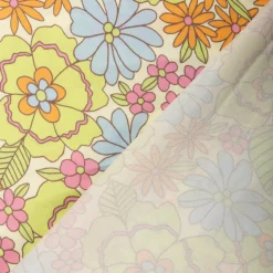 Viskose Stoff für Bekleidung Pastell Blüten grün gelb blau 140cm Stoffbreite