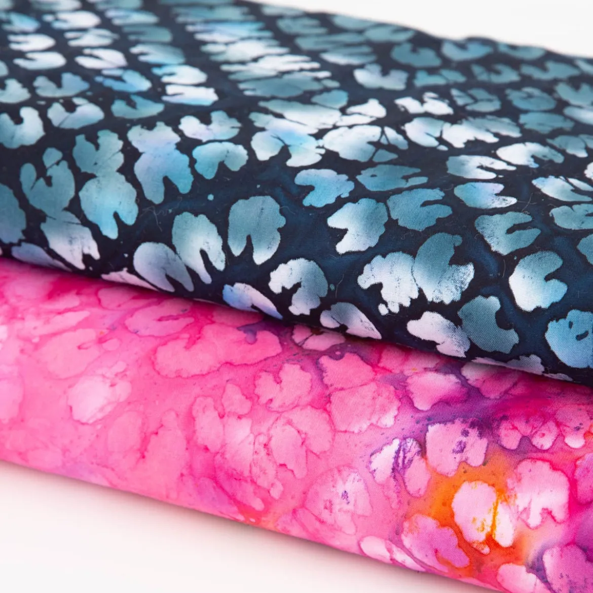 Viskose Stoff Unique Crafted Batik Viskose dunkelblau 1,37m Breite