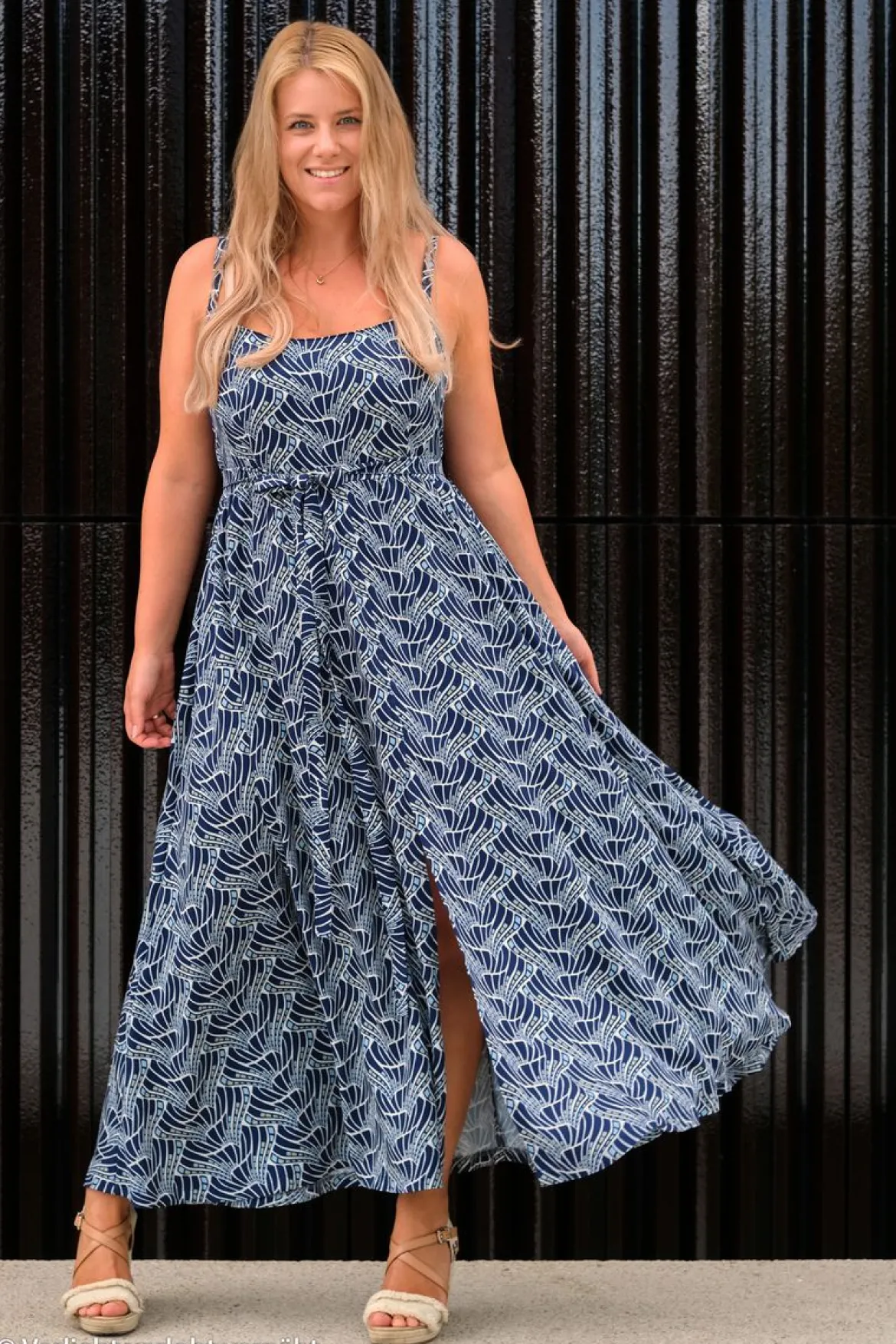 Viskose Stoff Webware Vienna Coral by Bienvenido Colorido von Swafing blau 1,50m Breite