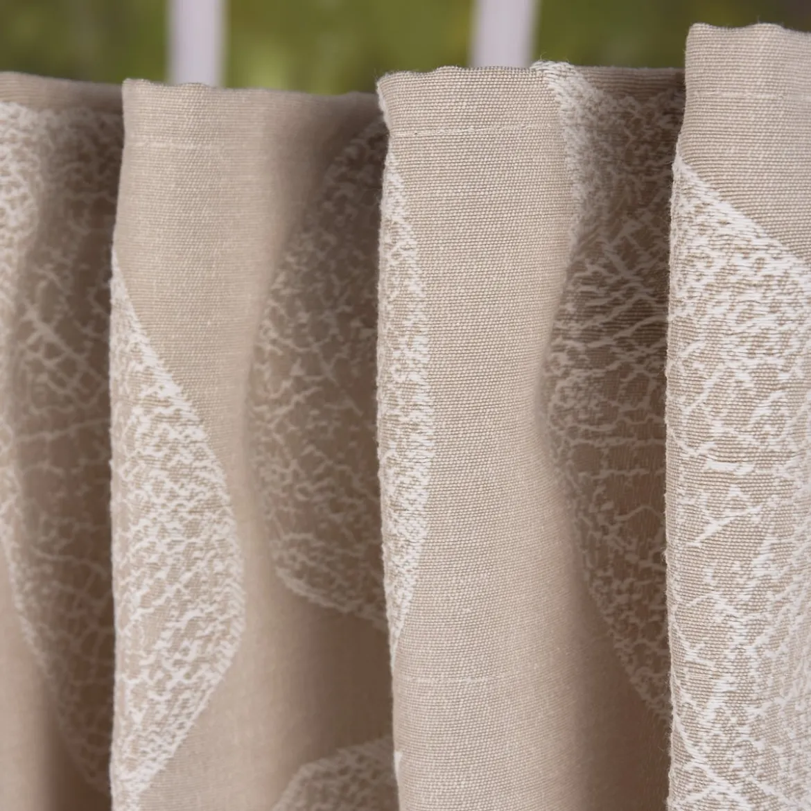Vorhang Fertiggardine Jacquard mit Schlaufenband Blätter Beige 142x245cm