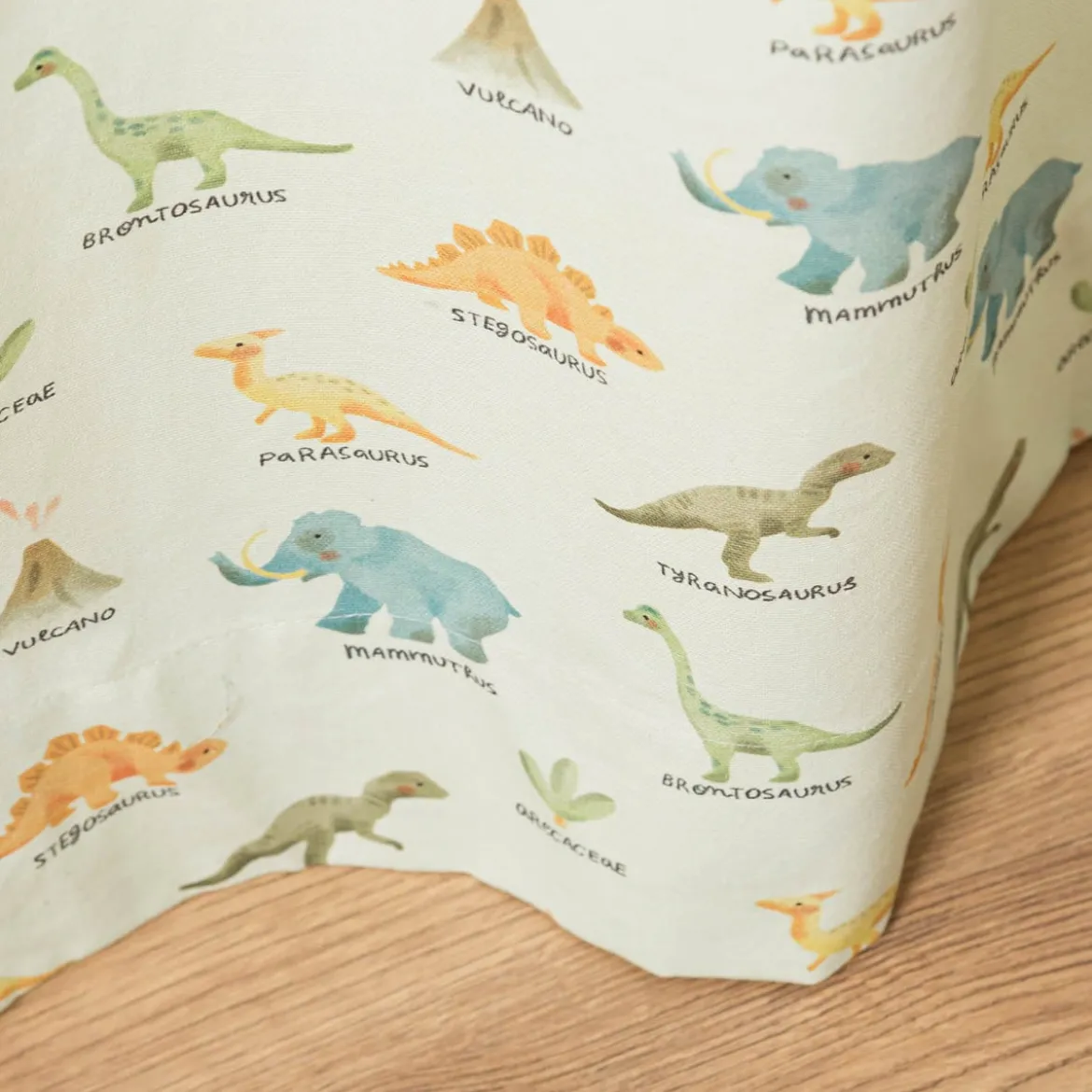 Vorhang Kinderzimmer mit Ösen Dinosaurier mintgrün bunt in 245cm oder Wunschlänge von SCHÖNER LEBEN.