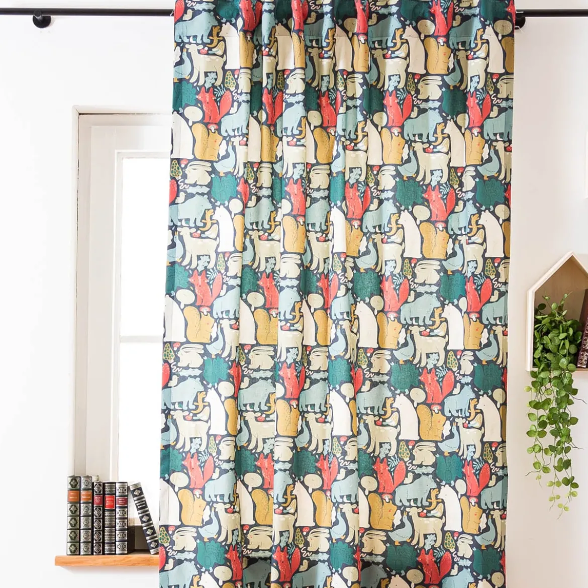 Vorhang Kinderzimmer mit Smok-Schlaufenband Waldtiere Scandi blau rot beige in 245cm oder Wunschlänge von SCHÖNER LEBEN.