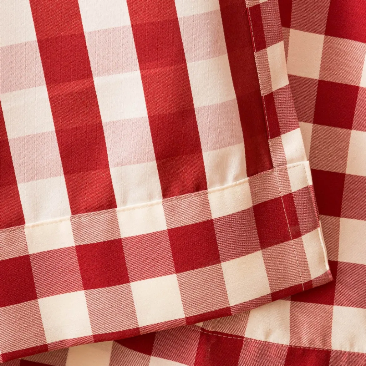 Vorhang mit Ösen Karos rot weiß in 245cm oder Wunschlänge von SCHÖNER LEBEN.