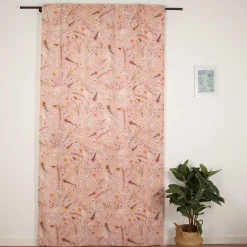 Vorhang mit Smok-Schlaufenband Dried Flower Romance rosa in 245cm oder Wunschlänge von SCHÖNER LEBEN.