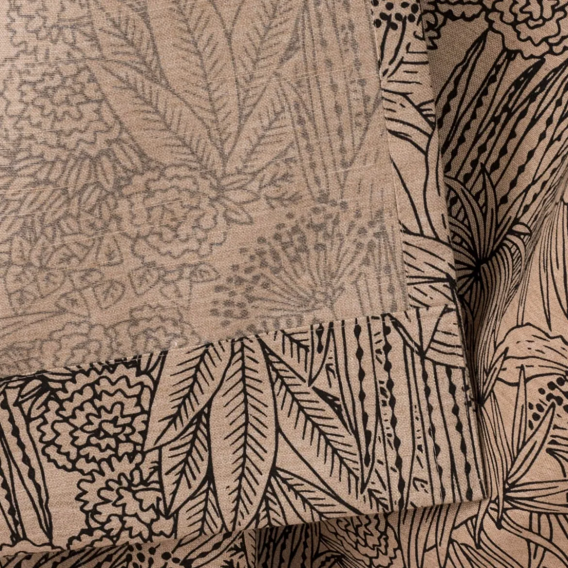Vorhang Orphee Botanics Leinenlook mit schwarzen Ösen natur schwarz in 245cm oder Wunschlänge von SCHÖNER LEBEN.