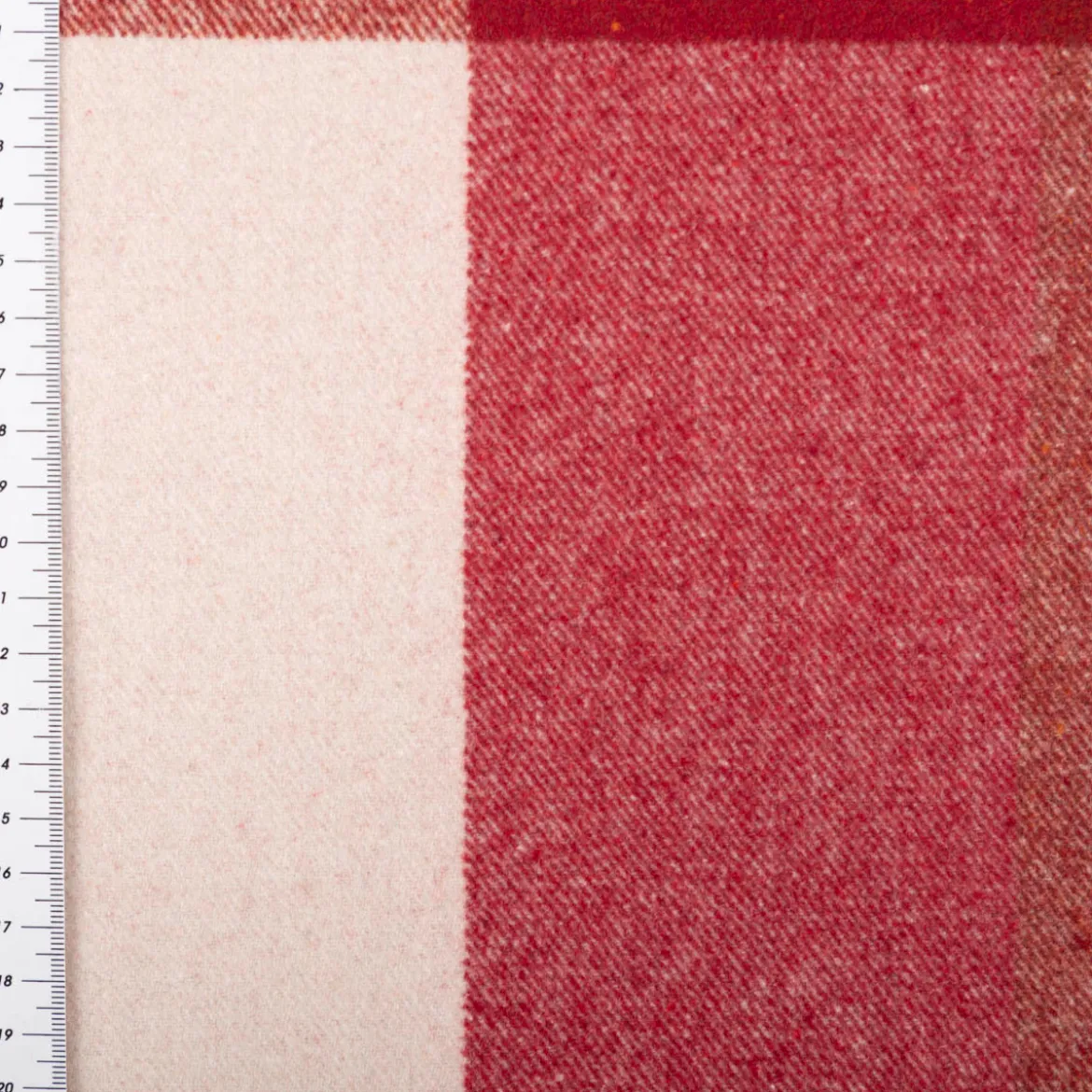 Vorhangstoff Wolloptik Landhauskaro weiß rot 140cm Breite