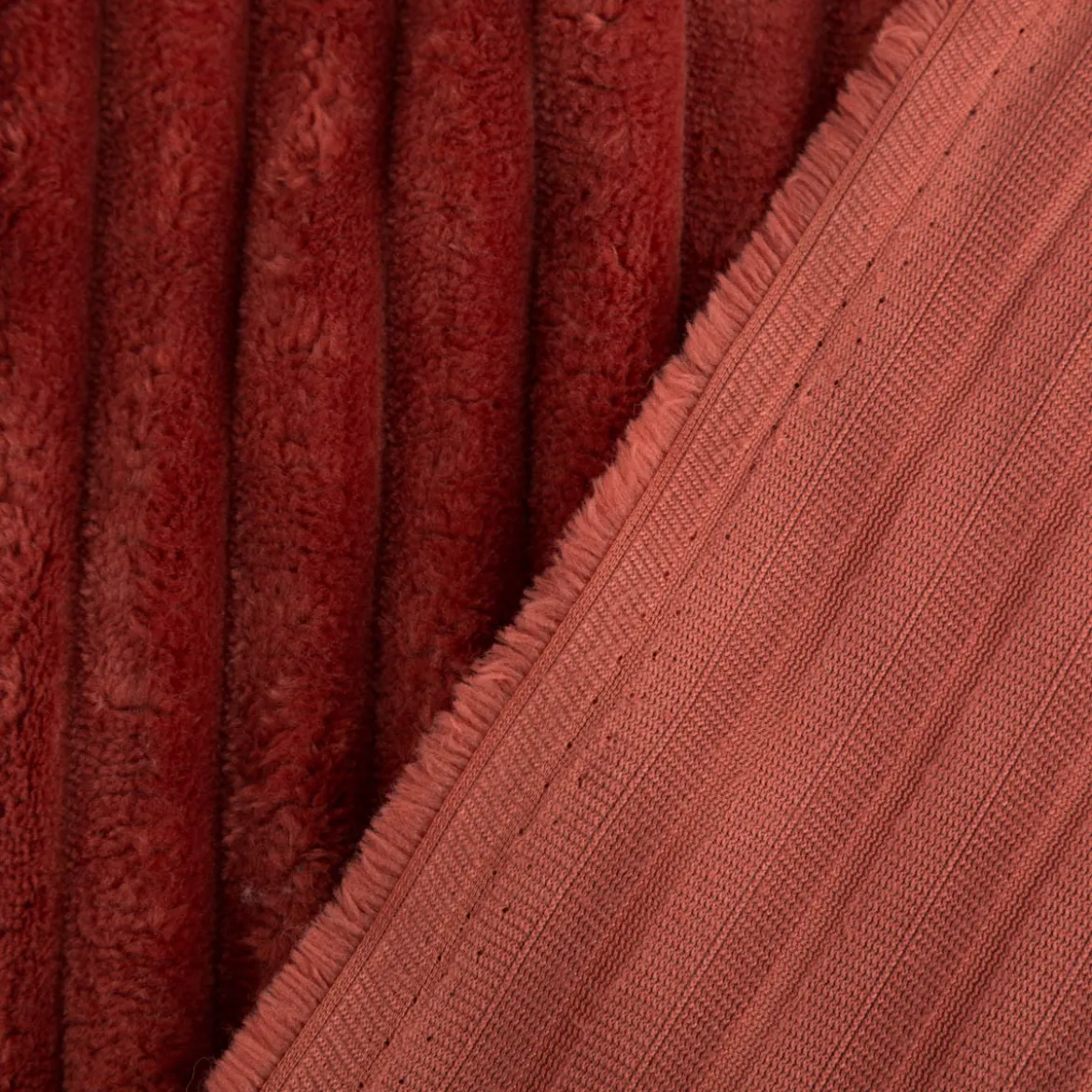 Wellness Fleecestoff Cordoptik breite Rippen einfarbig rot 1,5m Breite