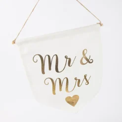 Wimpel Fahne Mr. & MRS cremefarbig goldfarbig 19x16cm