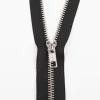 YKK Reißverschluss Metall silber teilbar 5mm 60cm lang in der Farbe schwarz