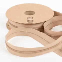 YKK Reißverschluss Meterware Kunststoffspirale 5mm in 3cm Breite individuell zuschneidbar Beige