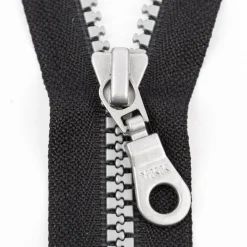 YKK Reißverschluss Vislon teilbar silber 5mm 70cm lang in der Farbe schwarz