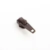 YKK Schieber Zipper für Reißverschluss Meterware Kunststoffspirale 5mm in 3cm Breite Braun 1 Stk